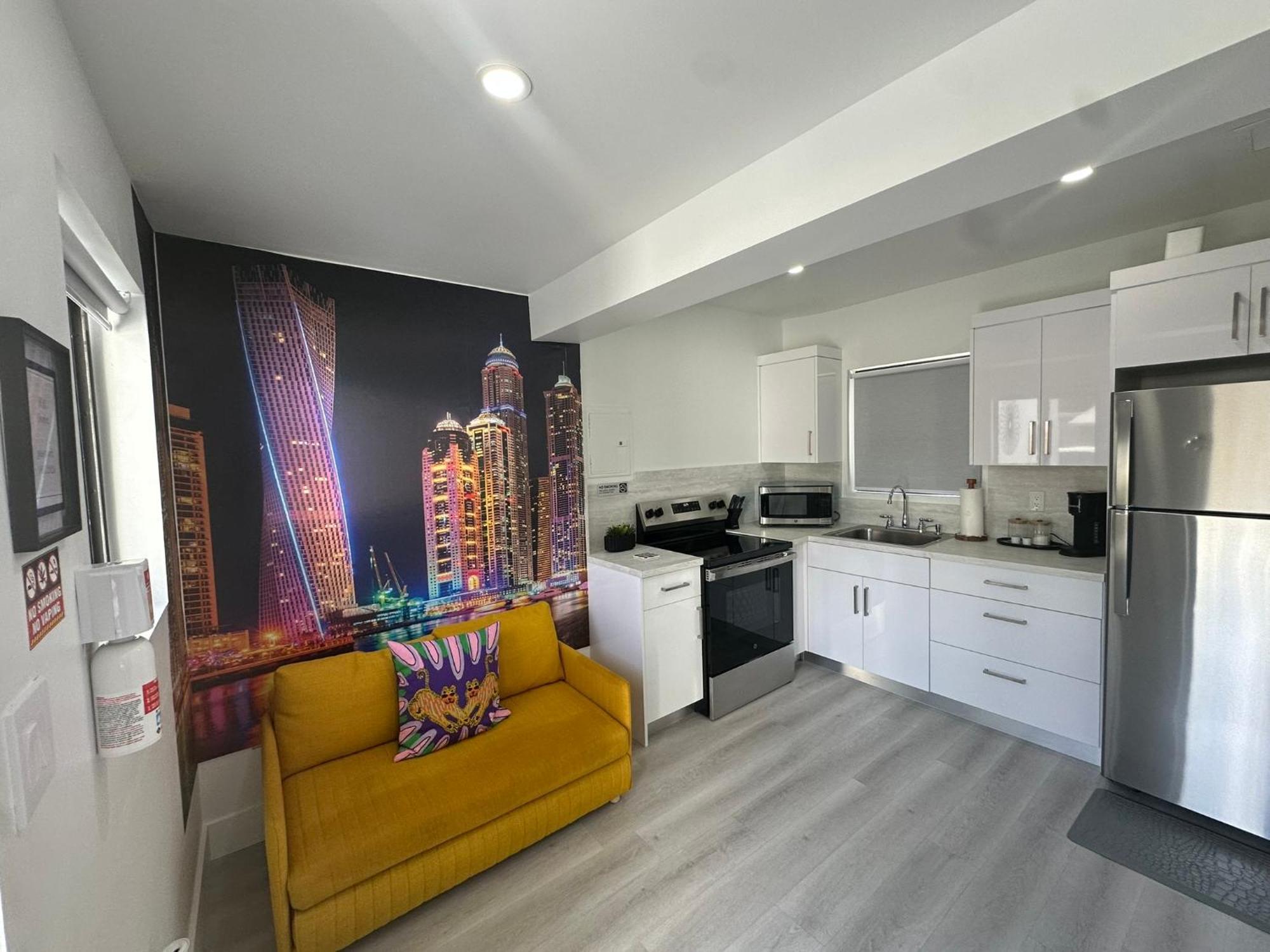 Artful Luxury In Iconic Spot *